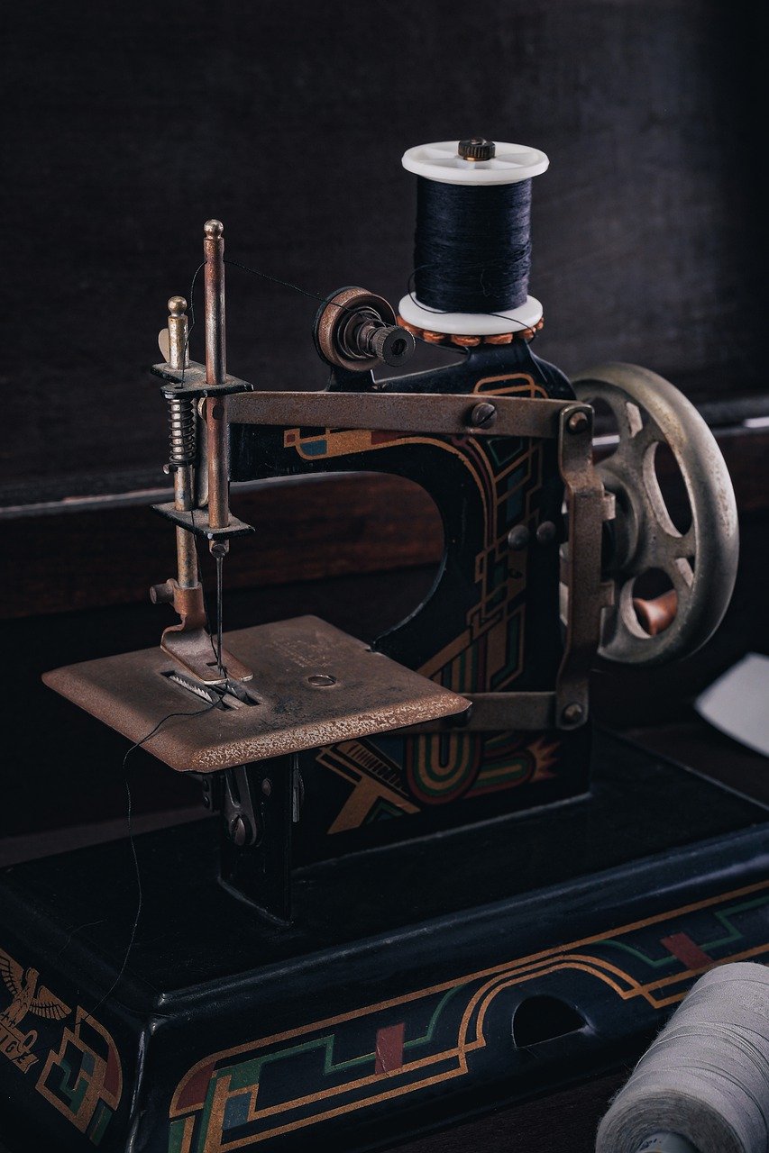 sewing machine, vintage, old-fashioned